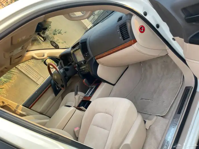 لاند كروزر GXR سعودي 2014 25