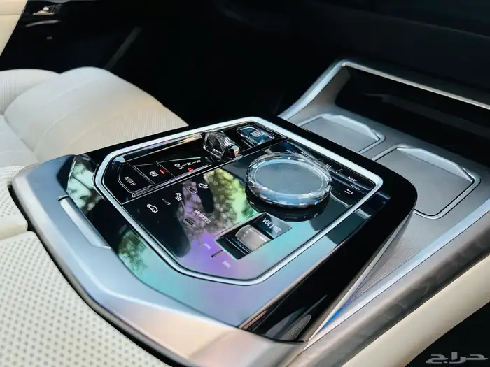 BMW 735Li 2023 ناغي تحت الضمان 28