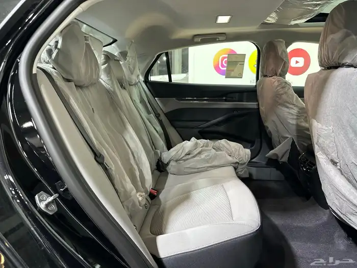 فورد تورس تيتانيوم م2026 12