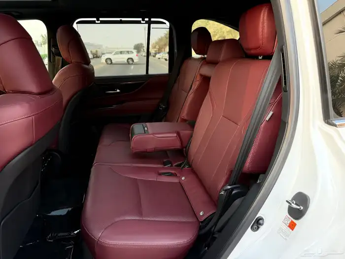 جيب لكزس LX600 2022 - شبه الجديد سعودي 33