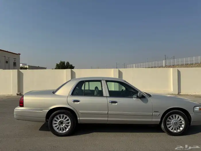 فورد ماركيز 2010 31