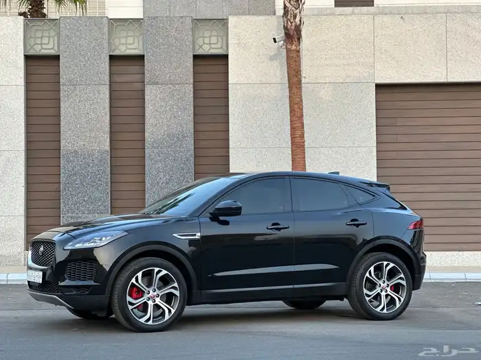 جيب جاكوار E PACE 2020 شبه جديد 8