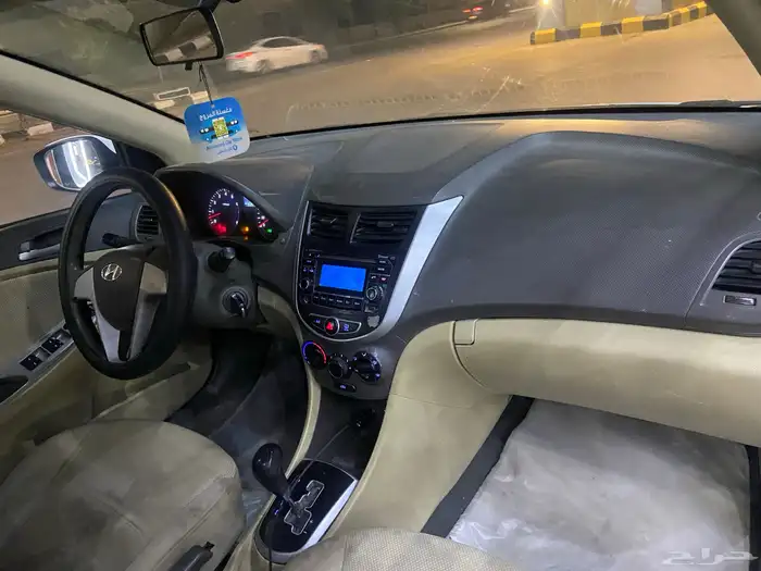 اكسنت 2015 ابيض للبيع 13