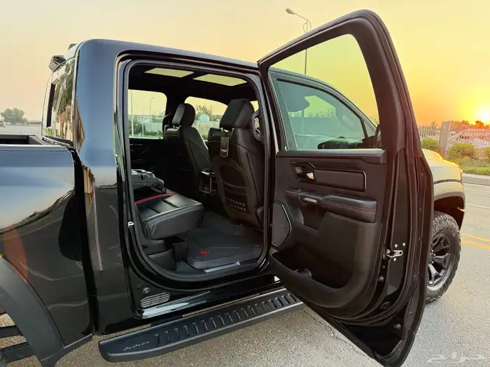 دودج RAM TRX 702 - شبه جديد 30