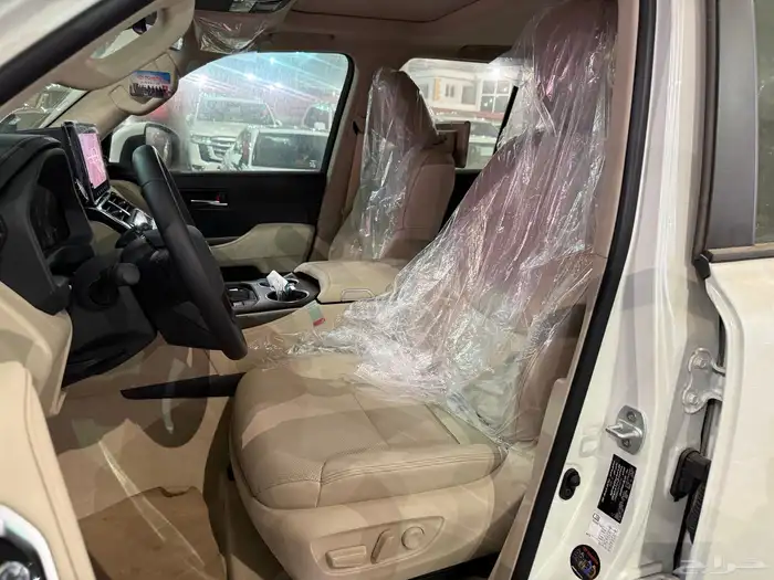 تويوتا لاندكروزر GXR L4 2025 - سعودي اصفار بنزين 19