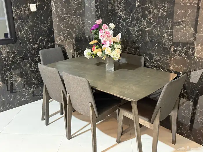 طاولة طعام 6 كراسي و 3 طاولات خدمة 1