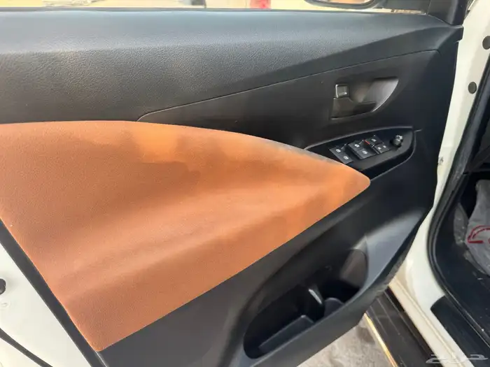 تويوتا أنو ا ممشى قليل جدا 9