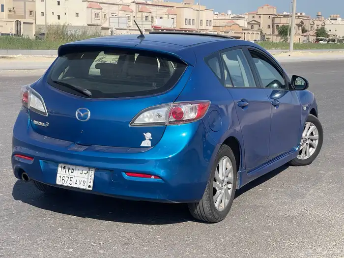 مازدا 3وين اللي دور نظيف فل كامل موتر بصمه2013 17