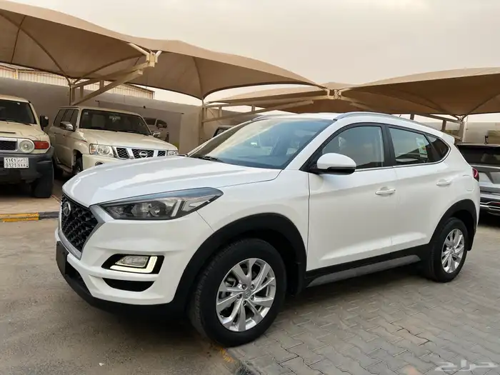 توسان 2021 بنزين دبل نظيف جدا لدى قمة الاطلال 25