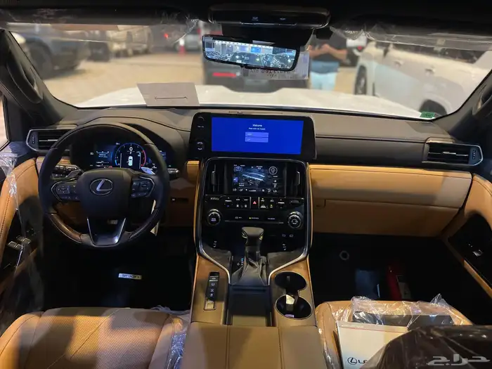 لكزس بي بي 2025 وارد سعودي 13