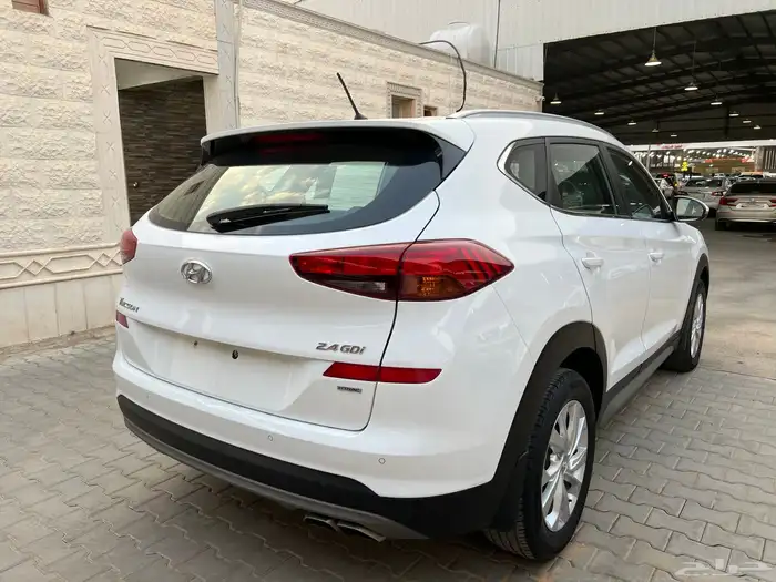 توسان 2021 بنزين دبل نظيف جدا لدى قمة الاطلال 15