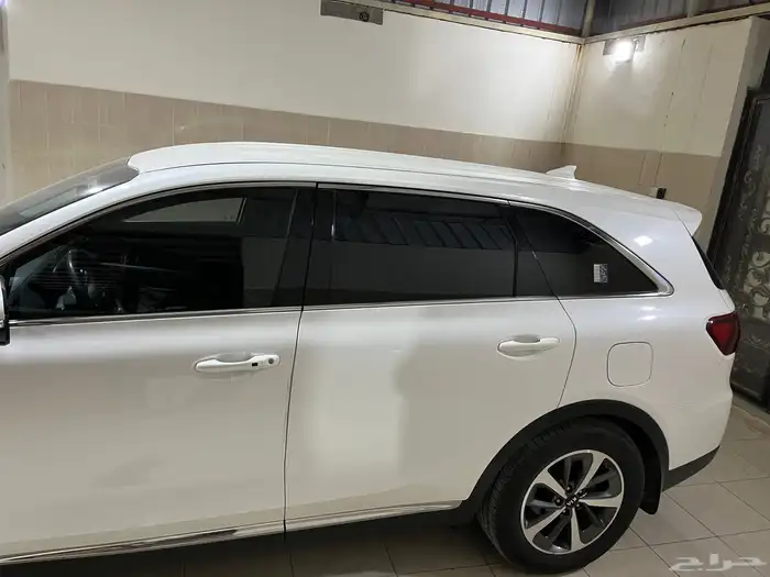 كيا سورنتو 12