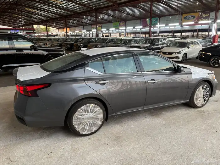 نيسان ألتيما نص فل واستندر موديل 2026 4