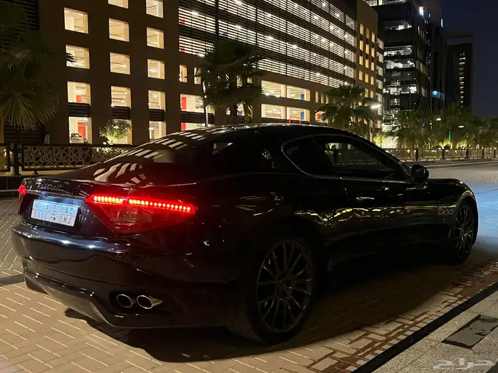 مازراتي قراند توريزمو اس 4.7 المكينة الحمراء مصدومة 26