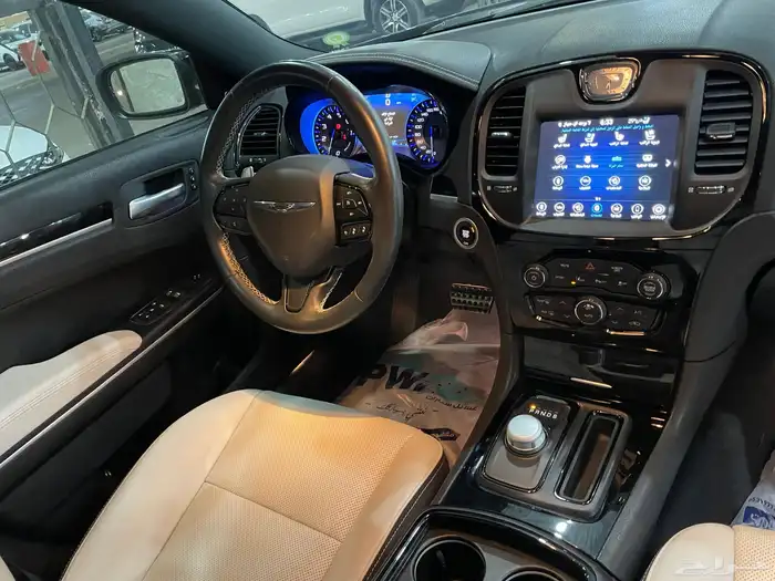 كرايسلر 300s موديل 2023 فل كامل 10