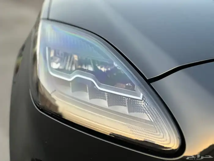جيب جاكوار E PACE 2020 شبه جديد 28