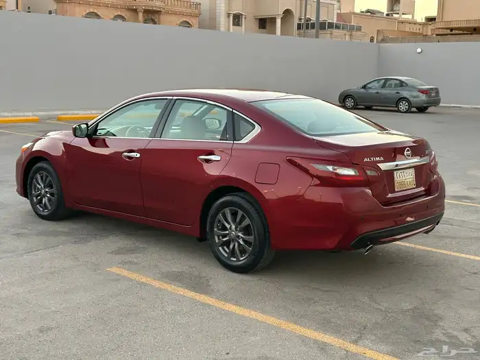 نيسان التيماء سعودي العداد 160 الف فقط 2018(قمه النظافه) 6