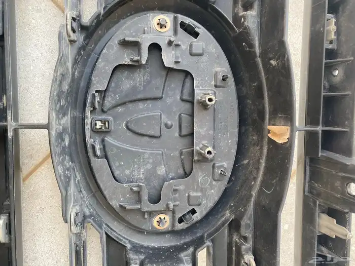 شبك امامي لاندكروزر 2019 1