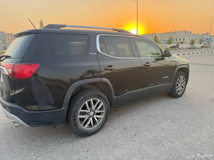 جمس اكاديا 2018 نص فل SEL نظيف 9