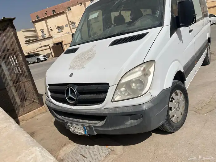 للبيع باص مرسيدس2011 2