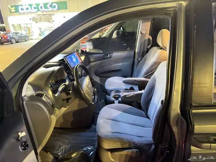 كيا كارنفال 2009 نظيفه 15