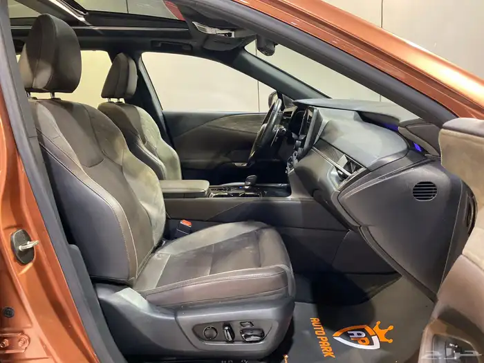 لكزس RX350 2023 ( العداد 15 الف ) بحالة الوكالة 19