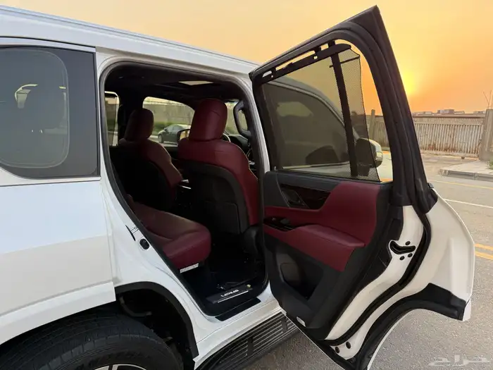 جيب لكزس LX600 2022 - شبه الجديد سعودي 18