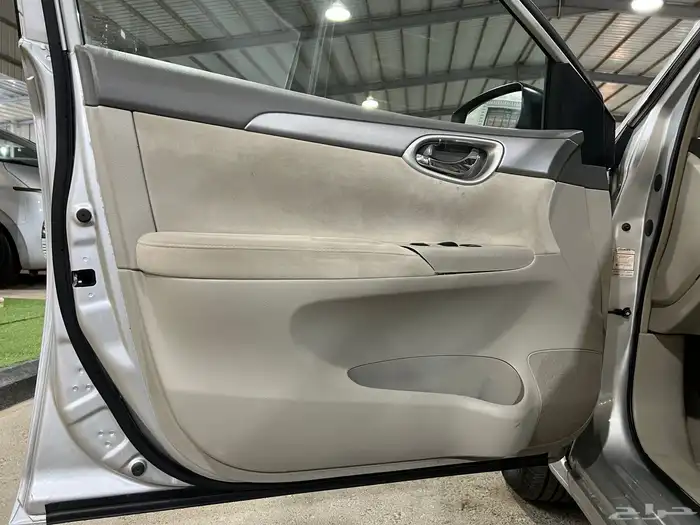 سنترا 2019 فل كامل نظيف لدى قمة الاطلال 32