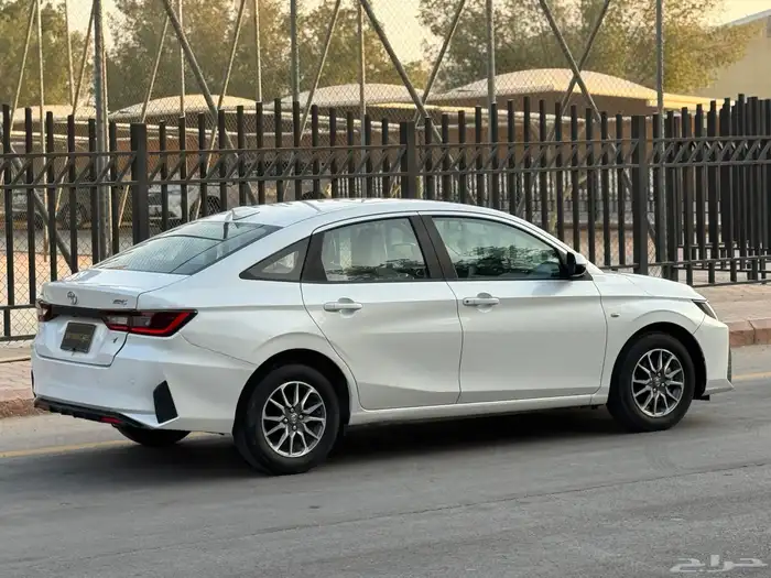 تويوتا يارس 2024 9