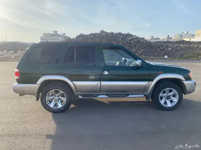 جيب باثفندر 2001 13
