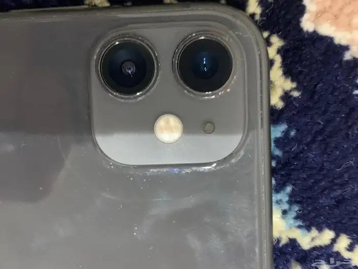 ايفون 11 العادي 1