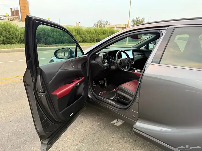 لكزس RX500 2024 FH - اعلى مواصفات - سعودي 35