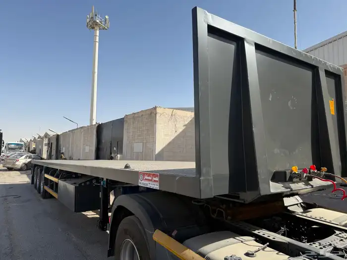 سطحة 3 محاور وناقلات كونتينر 13