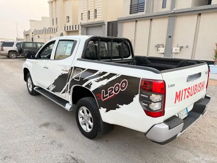 متسوبيشي 2022 العيسائي L200 ديزل 6
