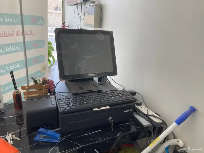 للبيع ديكورات واغراض محل حلاقة اطفال 5