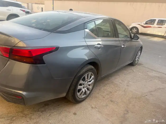 للبيع التيما موديل 2021 2