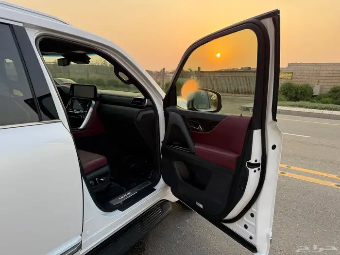 جيب لكزس LX600 2022 - شبه الجديد سعودي 22