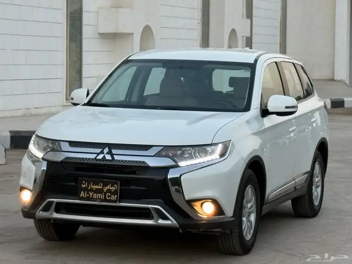 ميتسوبيشي اوتلاندر 2020 -7مقاعد 1
