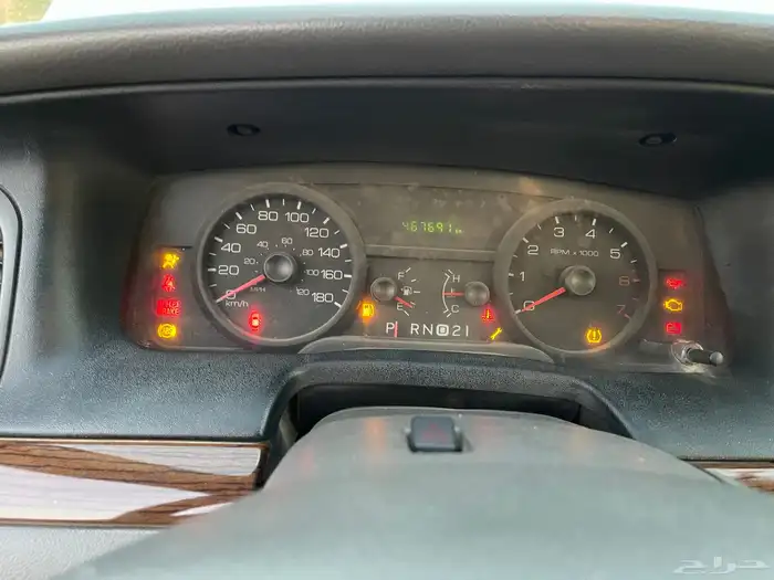 فورد فكتوريا 19