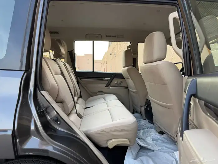 ميتسوبيشي باجيرو موديل 2020 36