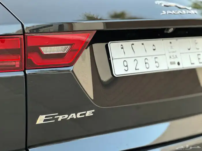 جيب جاكوار E PACE 2020 شبه جديد 14