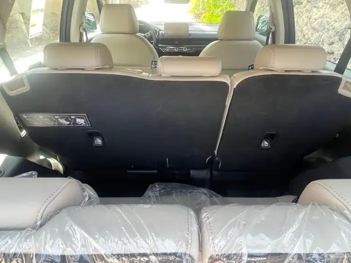 هوندا سي ار في 2025 19