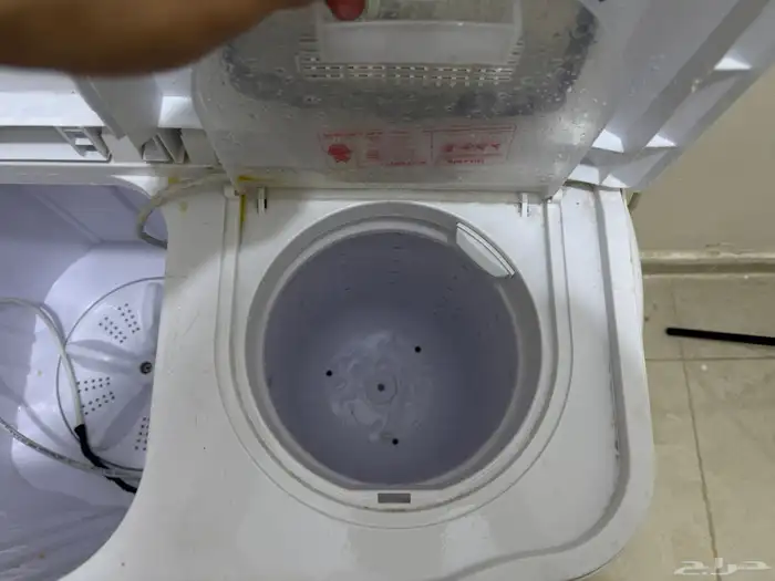 غسالة جهتين 5 كيلو تعمل بكفاءة لا يوجد بها اي اعطال البيع 1