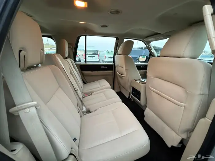 فورد اكسبديشن 2016 قصير بدون دبل سعودي 17