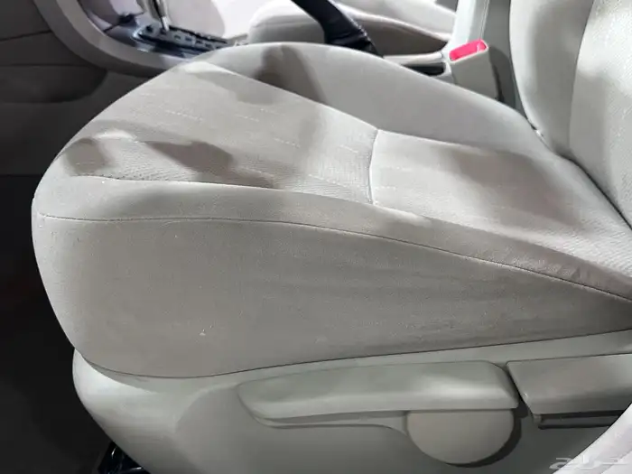 تويوتا كورولا 2013 أوتوماتيك ( مخزنه ) 36