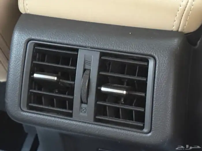 ميتسوبيشي اوتلاندر 2020 -7مقاعد 9