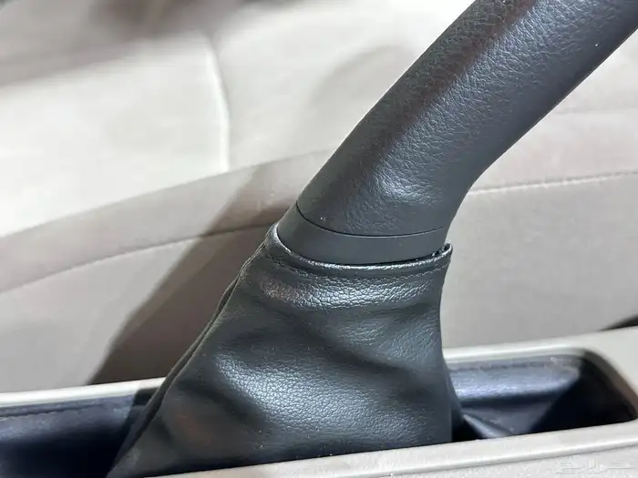 تويوتا كورولا 2013 أوتوماتيك ( مخزنه ) 65