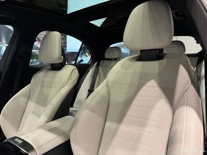 مرسيدس C200 Amg موديل 2025م (وارد الجفالي) 11