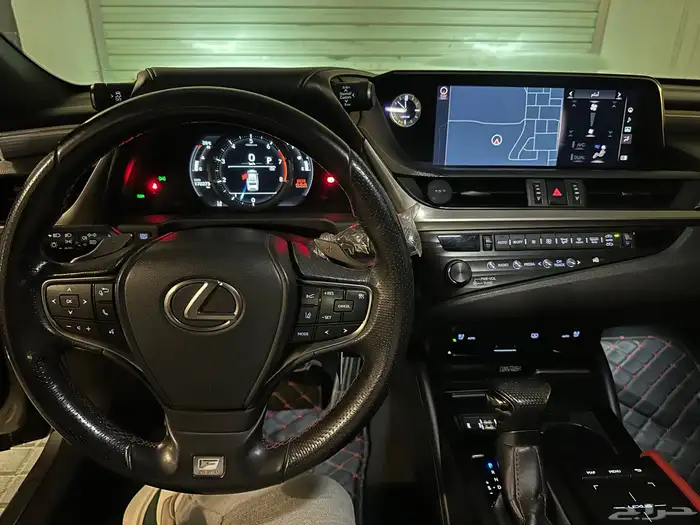لكزس ES350 سته سلندر فل كامل رياضي 2019 6