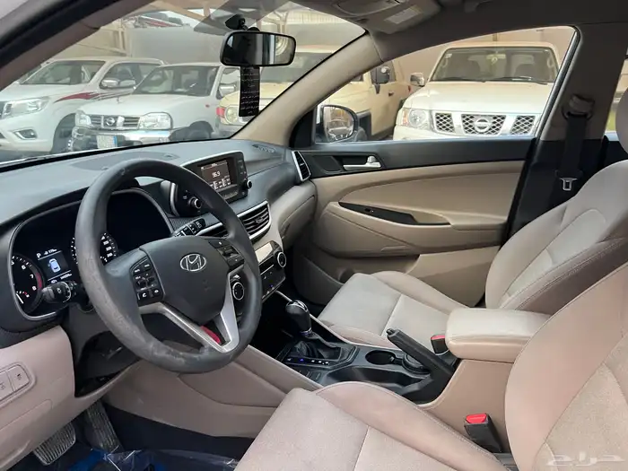 توسان 2021 بنزين دبل نظيف جدا لدى قمة الاطلال 48